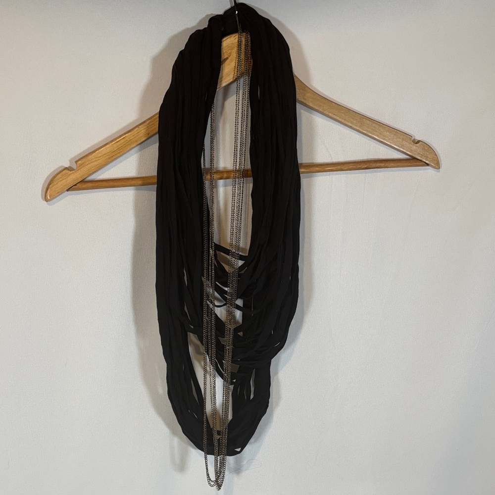 ALDO infinity scarf with chains Black Necklace/scarf with Silver Accents